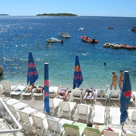 Tepli Bok Apartment *