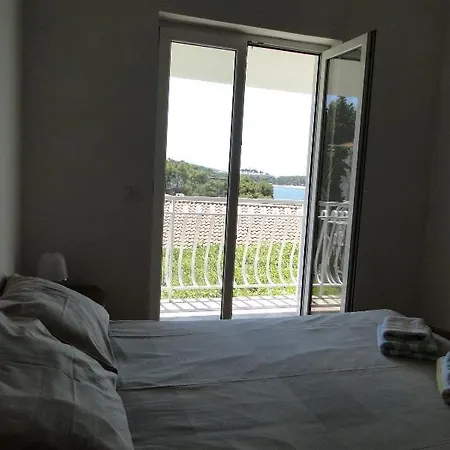 Tepli Bok * Primošten